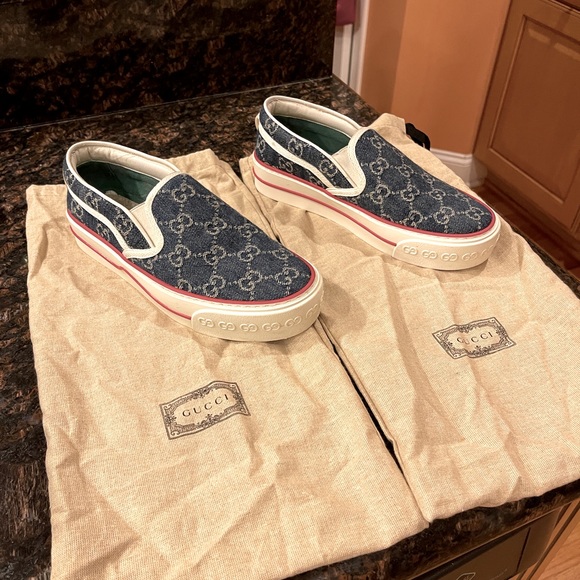 Women's Gucci Tennis 1977 slip-on sneaker. Barely worn. - Picture 4 of 6